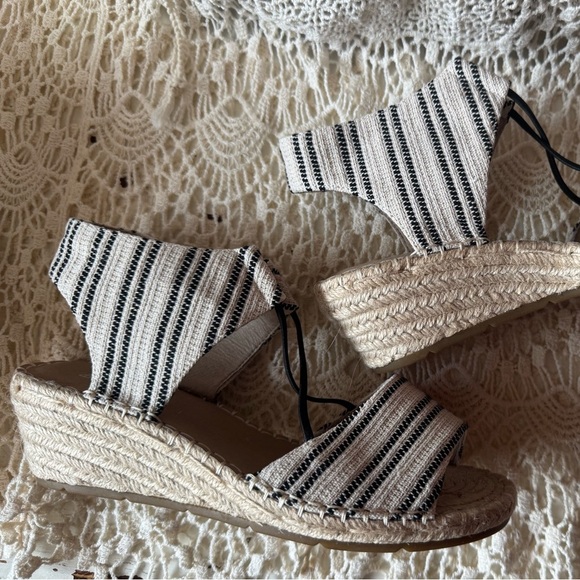 Fashion Nova Ivory Cotton Crochet Lace Top Swim Coverup Women’s Small Medium - Picture 13 of 13